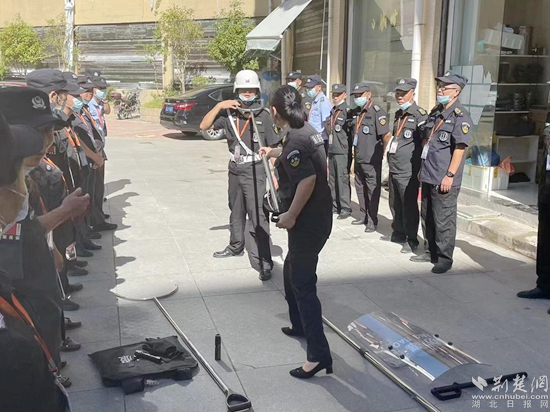 咸寧公安組織安保人員開展專項(xiàng)培訓(xùn)5.jpg